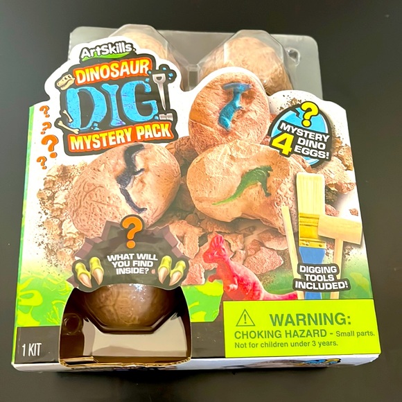 Dinosaur Dig Mystery Pack - Picture 1 of 3